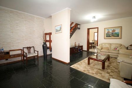 Casa à venda com 250m², 3 quartos e 2 vagas Casa à venda com 250m², 3 quartos e 2 vagasSala 2