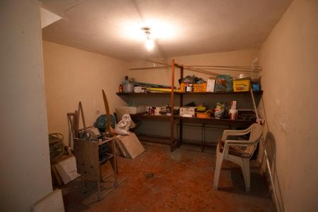 Casa à venda com 250m², 3 quartos e 2 vagas Casa à venda com 250m², 3 quartos e 2 vagasQuarto de Serviço