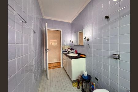 Casa à venda com 203m², 3 quartos e 1 vagaBanheiro 