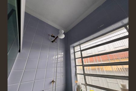 Casa à venda com 203m², 3 quartos e 1 vagaBanheiro 