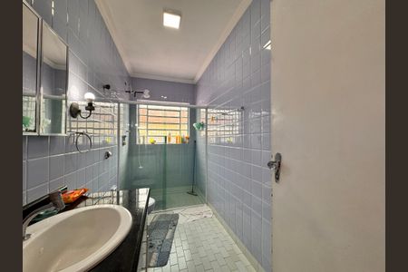 Casa à venda com 203m², 3 quartos e 1 vagaBanheiro 