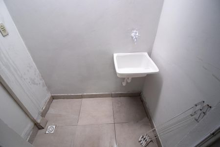 Casa para alugar com 53m², 2 quartos e sem vaga Casa para alugar com 53m², 2 quartos e sem vagaÁrea de Serviço