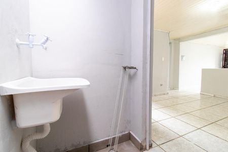 Casa para alugar com 53m², 2 quartos e sem vaga Casa para alugar com 53m², 2 quartos e sem vagaÁrea de Serviço