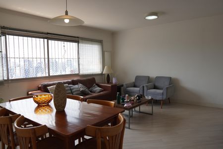 Apartamento à venda com 114m², 4 quartos e 1 vagaSala