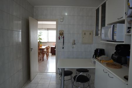Apartamento à venda com 114m², 4 quartos e 1 vagaCozinha