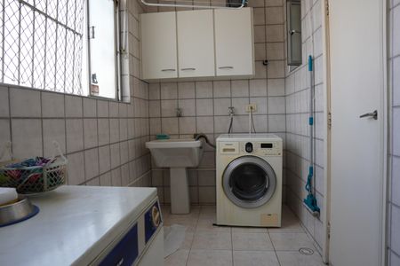 Apartamento à venda com 114m², 4 quartos e 1 vagaÁrea de Serviço