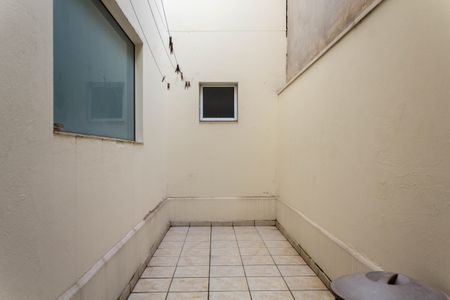 Apartamento à venda com 68m², 2 quartos e 2 vagas Apartamento à venda com 68m², 2 quartos e 2 vagasÁrea de Serviço / Quintal