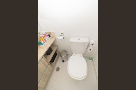 Apartamento à venda com 53m², 2 quartos e 1 vaga Apartamento à venda com 53m², 2 quartos e 1 vagaBanheiro