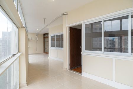 Apartamento à venda com 198m², 4 quartos e 1 vagaVaranda da Sala e dos Quartos 2 e 3