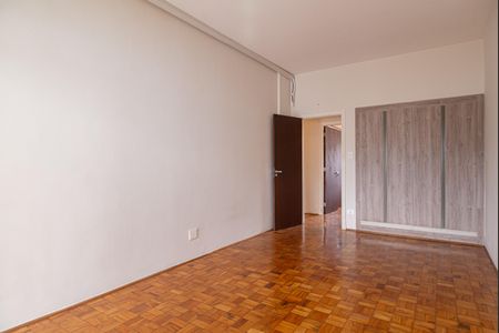 Apartamento à venda com 198m², 4 quartos e 1 vagaQuarto 2