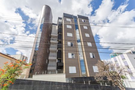 Apartamento à venda com 95m², 3 quartos e 2 vagasFachada
