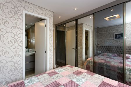 Apartamento à venda com 70m², 3 quartos e 2 vagasSuíte