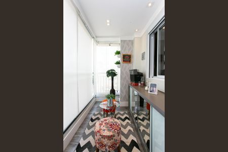 Apartamento à venda com 70m², 3 quartos e 2 vagasVaranda