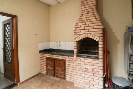 Casa à venda com 103m², 2 quartos e 2 vagasChurrasqueira