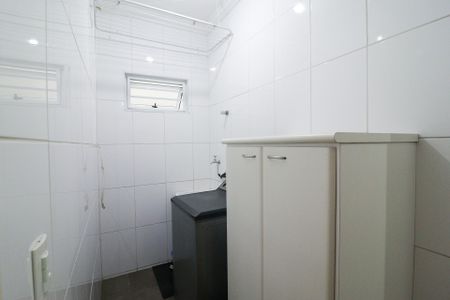 Casa à venda com 103m², 2 quartos e 2 vagasCozinha e Área de Serviço