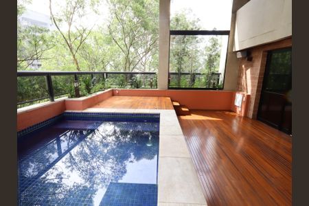 Apartamento à venda com 240m², 2 quartos e 3 vagasVaranda da Sala