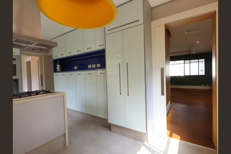 Apartamento à venda com 240m², 2 quartos e 3 vagasCopa