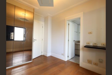 Apartamento à venda com 240m², 2 quartos e 3 vagasSuíte 1
