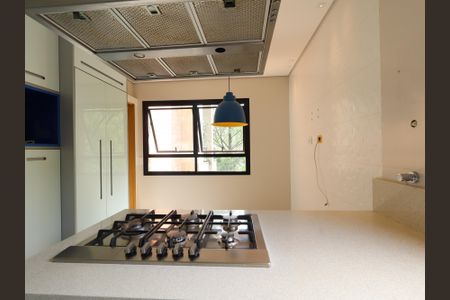 Apartamento à venda com 240m², 2 quartos e 3 vagasCozinha