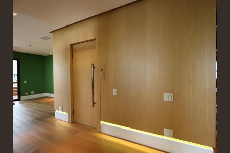 Apartamento à venda com 240m², 2 quartos e 3 vagasHall de entrada