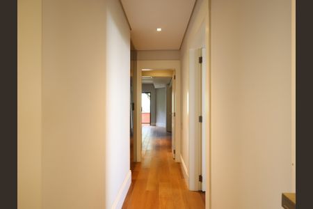 Apartamento à venda com 240m², 2 quartos e 3 vagasCorredor