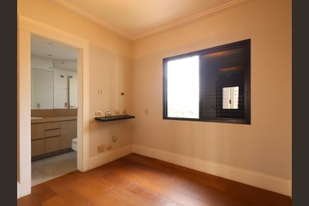 Apartamento à venda com 240m², 2 quartos e 3 vagasSuíte 1