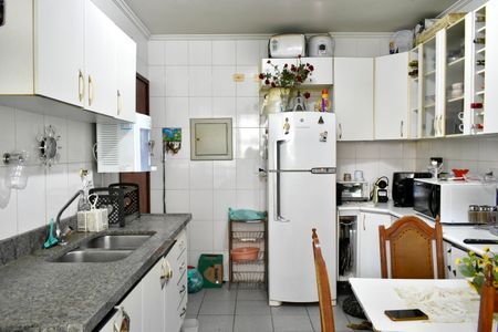 Apartamento à venda com 104m², 3 quartos e 2 vagas Apartamento à venda com 104m², 3 quartos e 2 vagasCozinha