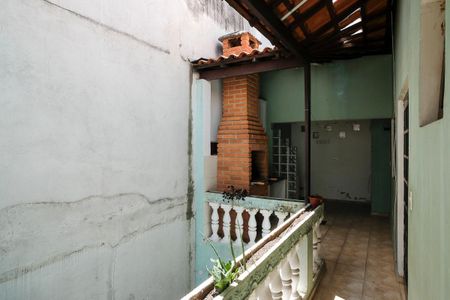 Casa à venda com 572m², 6 quartos e 3 vagasVaranda