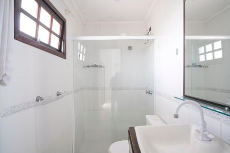 Casa à venda com 572m², 6 quartos e 3 vagasBanheiro da suíte 1