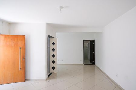 Casa à venda com 572m², 6 quartos e 3 vagasSala