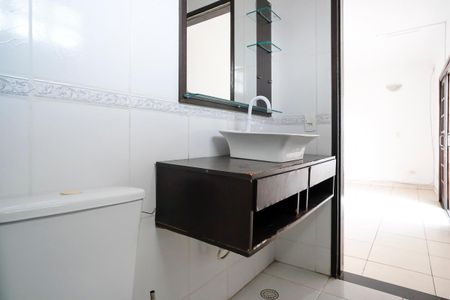 Casa à venda com 572m², 6 quartos e 3 vagasBanheiro da suíte 1