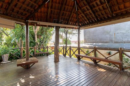 Apartamento para alugar com 124m², 3 quartos e 3 vagas Apartamento para alugar com 124m², 3 quartos e 3 vagasÁrea comum - Churrasqueira