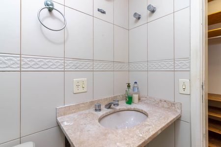 Apartamento para alugar com 124m², 3 quartos e 3 vagas Apartamento para alugar com 124m², 3 quartos e 3 vagasBanheiro da Suíte 2