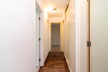 Apartamento para alugar com 124m², 3 quartos e 3 vagas Apartamento para alugar com 124m², 3 quartos e 3 vagasCorredor dos Quartos