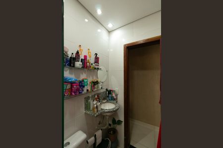 Casa de condomínio à venda com 70m², 2 quartos e 1 vaga Casa de condomínio à venda com 70m², 2 quartos e 1 vagaBanheiro