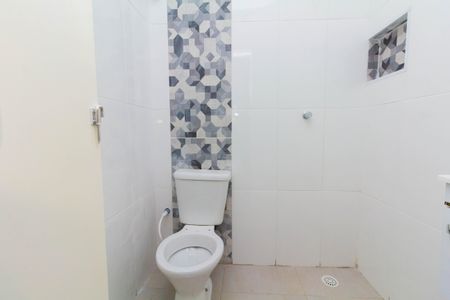 Apartamento à venda com 42m², 2 quartos e sem vaga Apartamento à venda com 42m², 2 quartos e sem vagaBanheiro