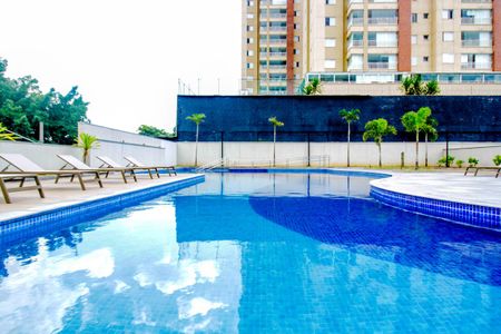 Apartamento à venda com 70m², 2 quartos e 2 vagas Apartamento à venda com 70m², 2 quartos e 2 vagasÁrea comum - Piscina