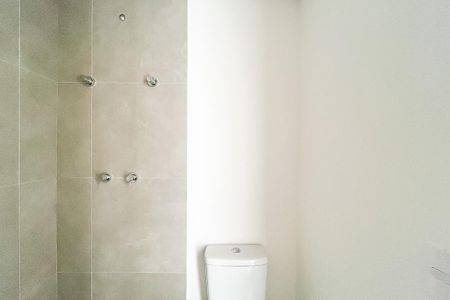 Apartamento à venda com 70m², 2 quartos e 2 vagas Apartamento à venda com 70m², 2 quartos e 2 vagasBanheiro Social