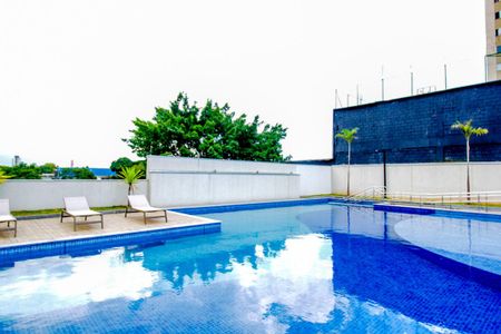Apartamento à venda com 70m², 2 quartos e 2 vagas Apartamento à venda com 70m², 2 quartos e 2 vagasÁrea comum - Piscina