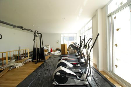 Apartamento à venda com 70m², 2 quartos e 2 vagas Apartamento à venda com 70m², 2 quartos e 2 vagasÁrea comum - Academia