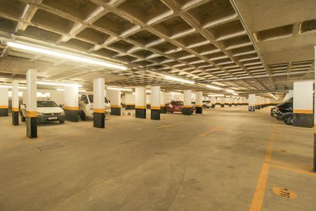 Apartamento à venda com 70m², 2 quartos e 2 vagas Apartamento à venda com 70m², 2 quartos e 2 vagasEstacionamento