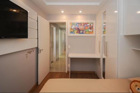 Apartamento à venda com 123m², 3 quartos e 2 vagas Apartamento à venda com 123m², 3 quartos e 2 vagasQuarto 3