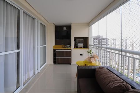 Apartamento à venda com 123m², 3 quartos e 2 vagas Apartamento à venda com 123m², 3 quartos e 2 vagasVaranda gourmet