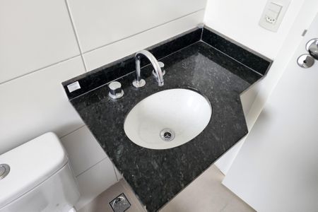 Apartamento à venda com 52m², 2 quartos e 1 vaga Apartamento à venda com 52m², 2 quartos e 1 vagaBanheiro