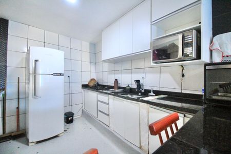 Casa para alugar com 180m², 2 quartos e 1 vagaCozinha