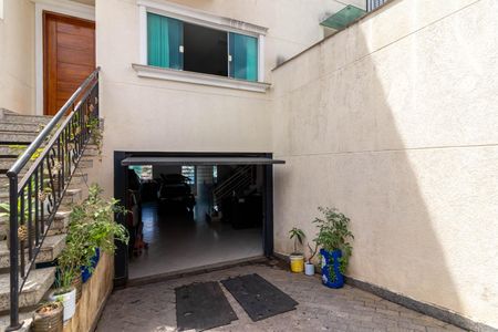 Casa à venda com 177m², 3 quartos e 6 vagasGaragem