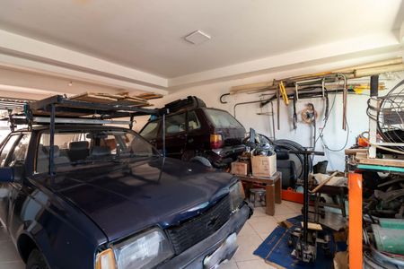 Casa à venda com 177m², 3 quartos e 6 vagasGaragem