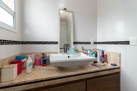 Casa à venda com 177m², 3 quartos e 6 vagasBanheiro da Suíte 1