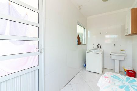 Casa à venda com 177m², 3 quartos e 6 vagasÁrea de Serviço