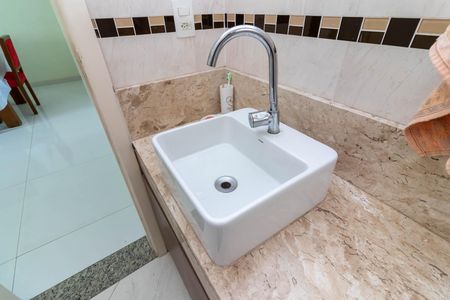 Casa à venda com 177m², 3 quartos e 6 vagasLavabo